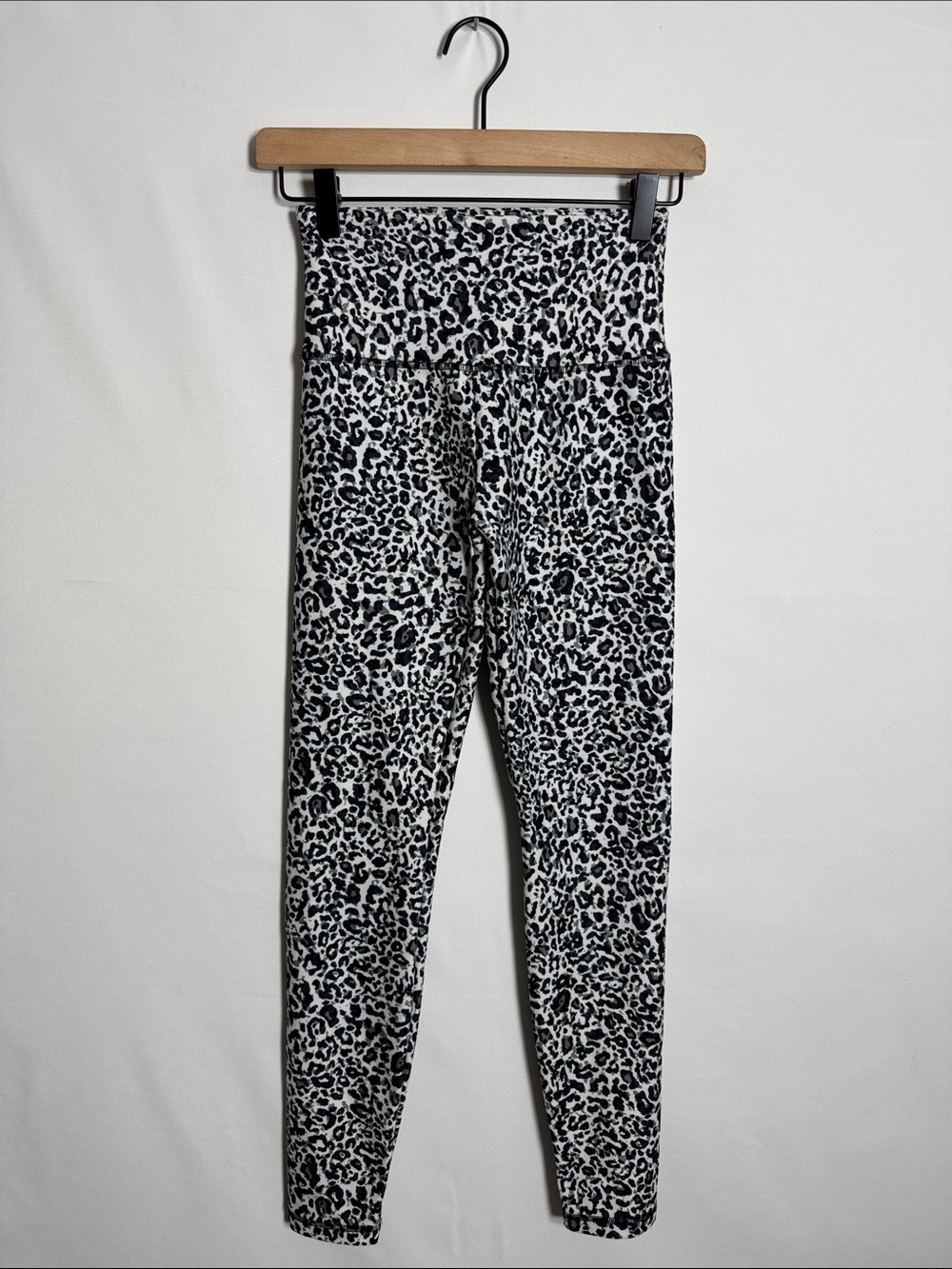 WAP101 {Balance Collection} Cheetah Leopard Animal Print Yoga Leggings Pants